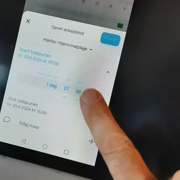 Eksempel på tidsregistrering via app
